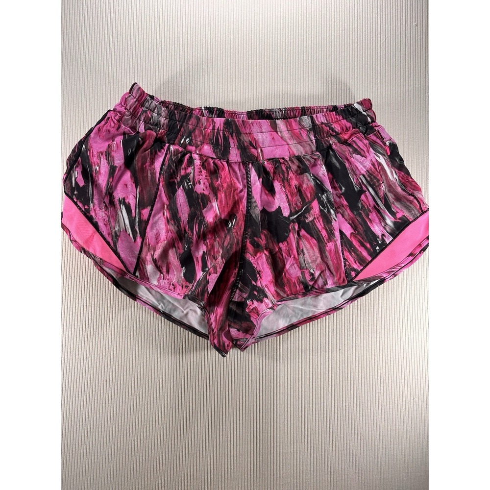 Lululemon Hotty Hot Short Wmn's  Size 10 Incentive Refresh Multi Pink Black 2.5"